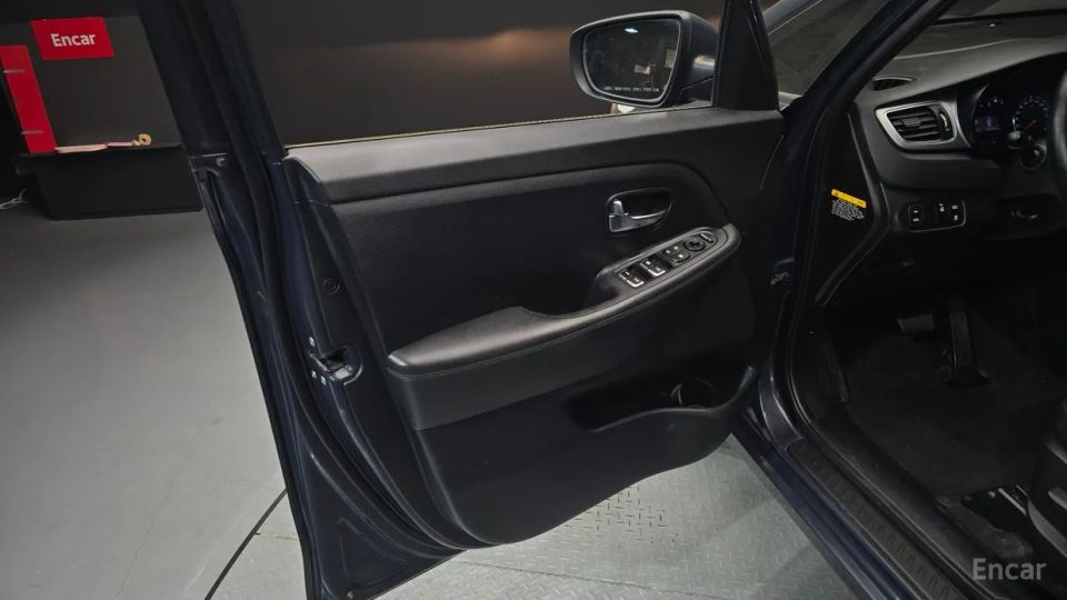 Kia Carens