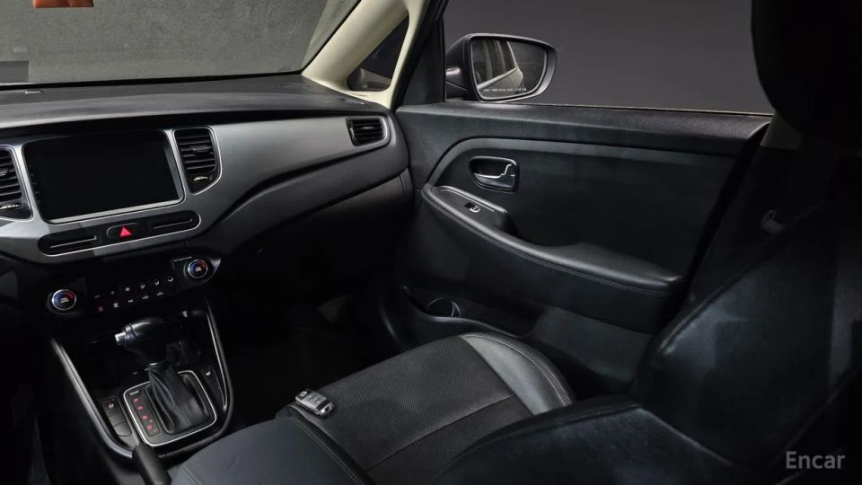 Kia Carens