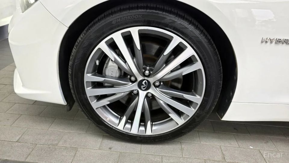Infiniti Q50