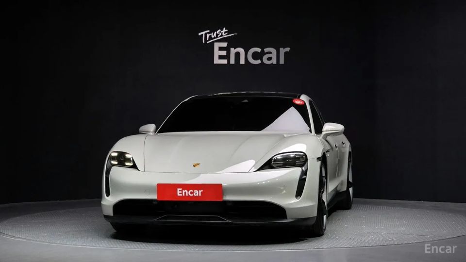 Porsche Taycan