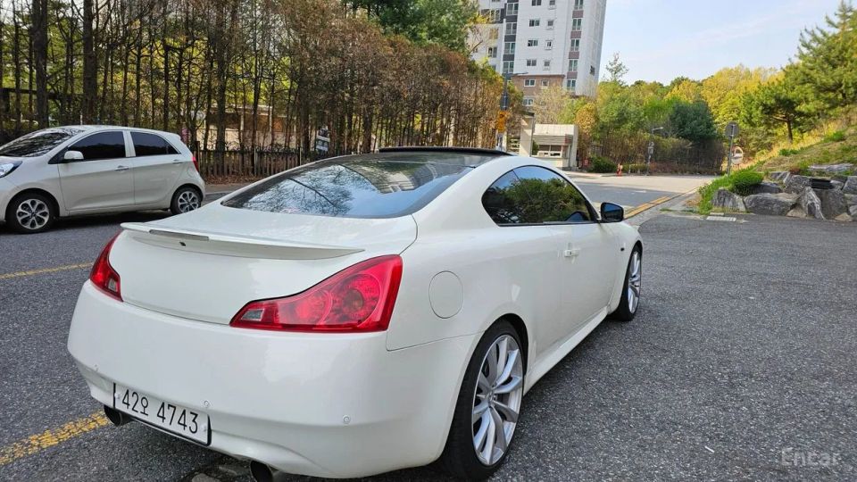 Infiniti G