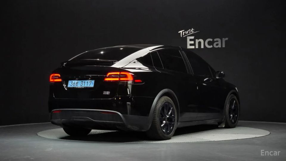 Tesla model-x
