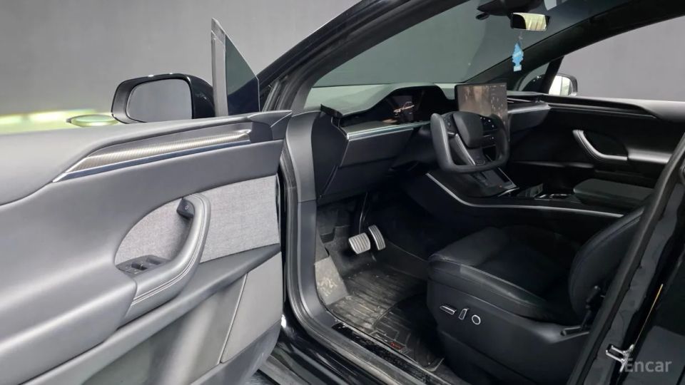 Tesla model-x