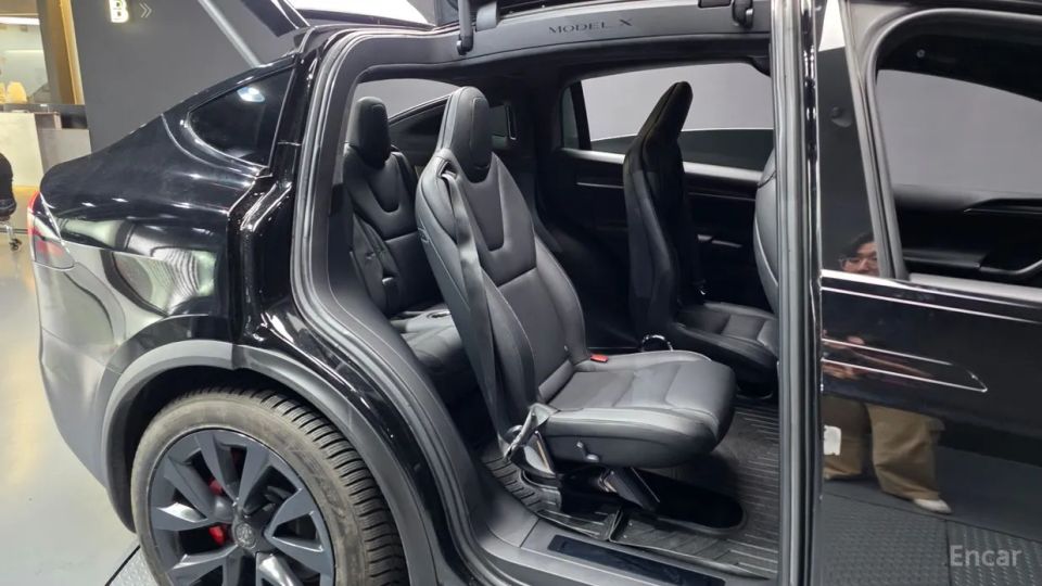 Tesla model-x
