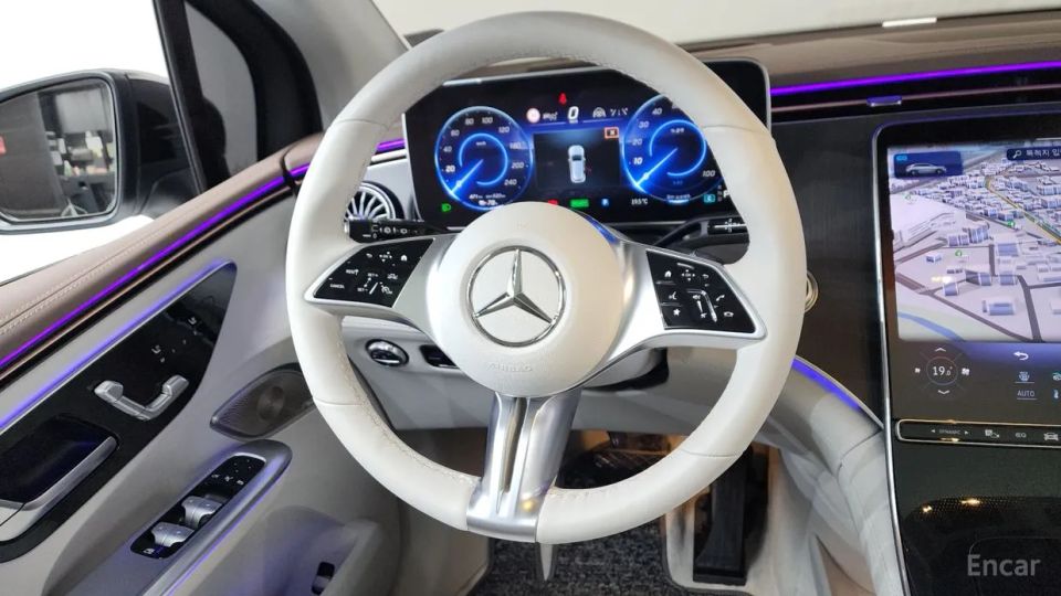 Mercedes-Benz EQE