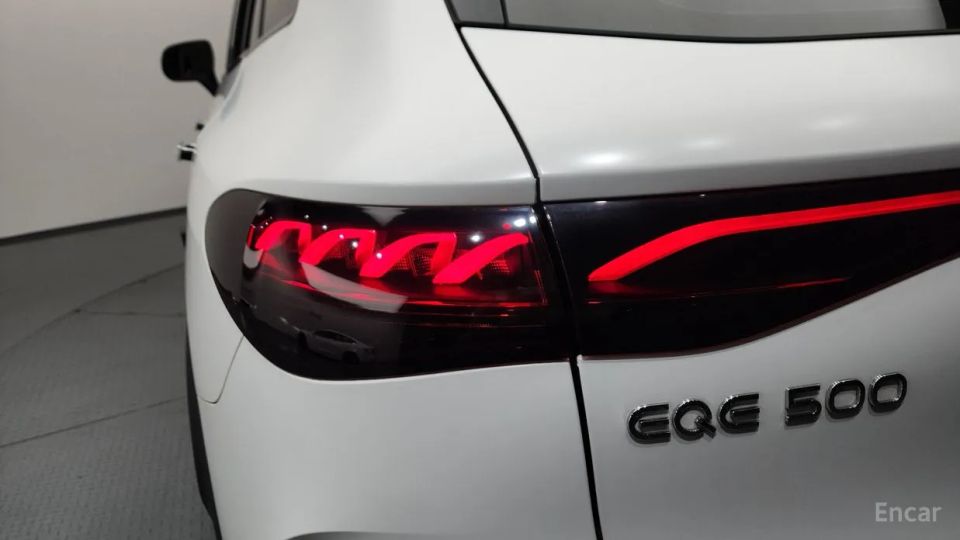 Mercedes-Benz EQE
