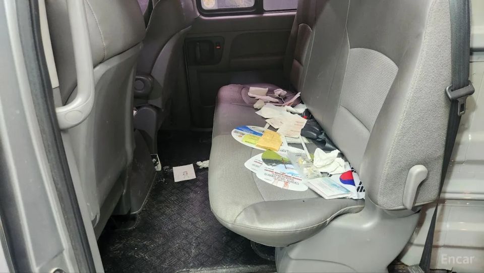 Hyundai Starex