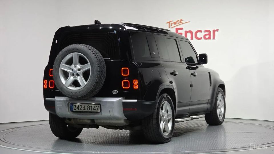 Land Rover Defender