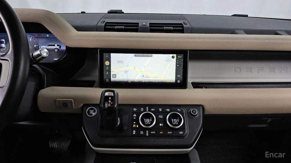 Land Rover Defender