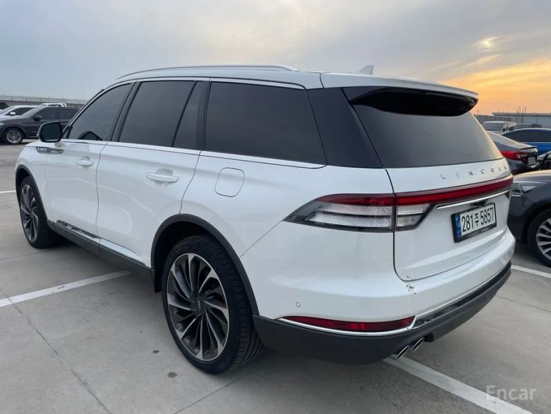 Lincoln Aviator
