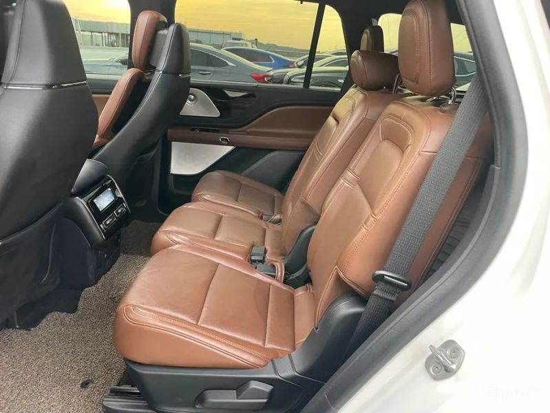 Lincoln Aviator