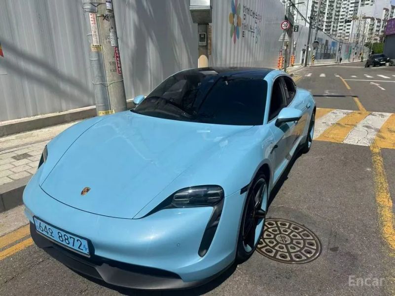Porsche Taycan