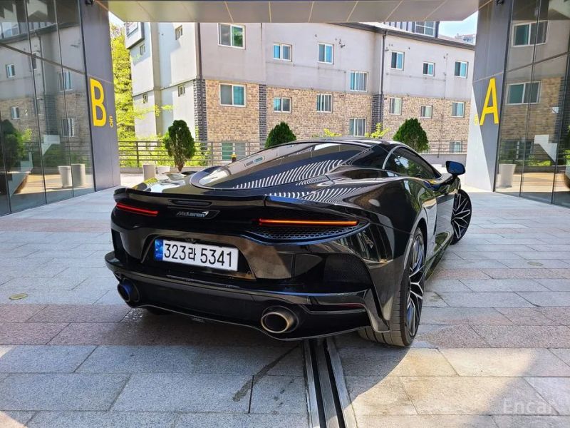 Mclaren GT