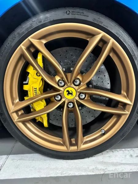 Ferrari 488