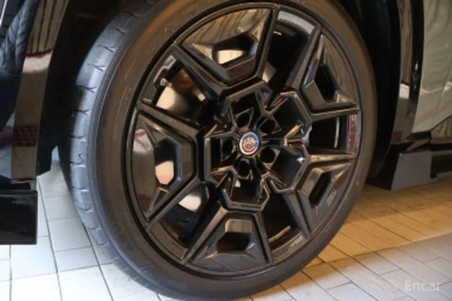 BMW XM