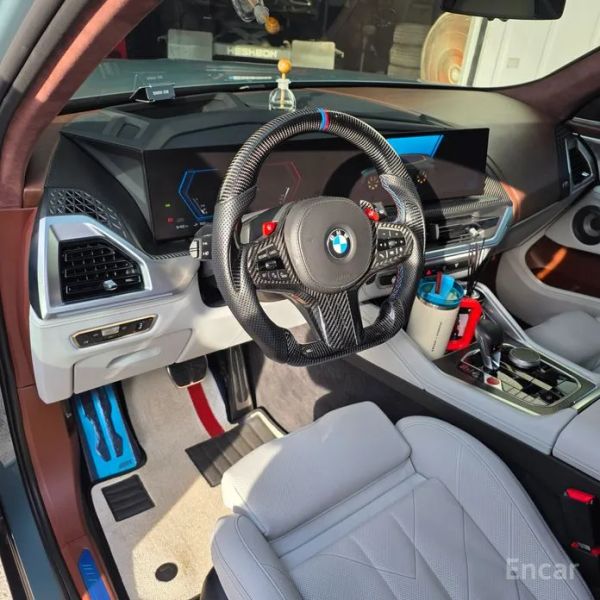 BMW XM