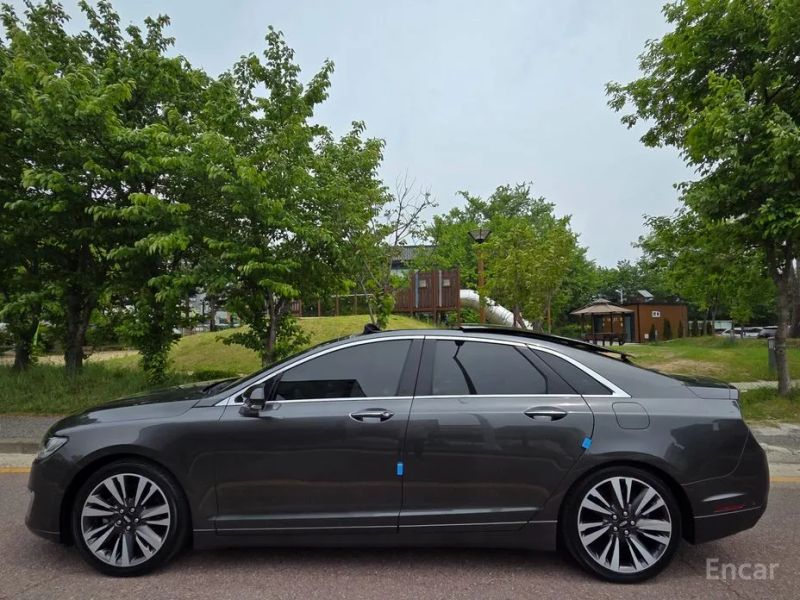 Lincoln MKZ
