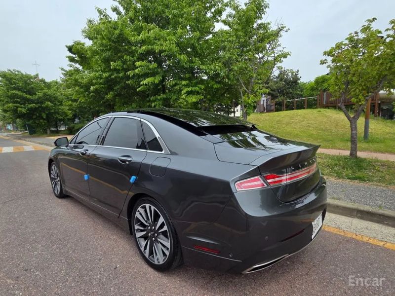 Lincoln MKZ