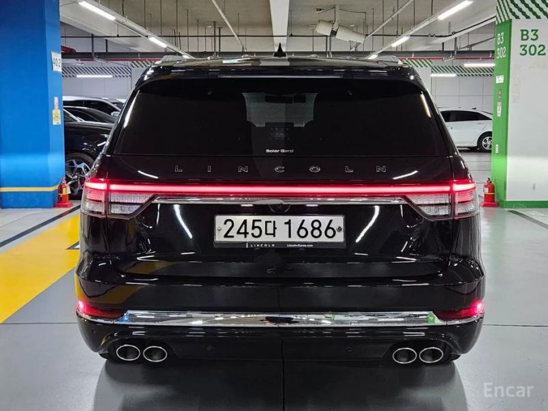 Lincoln Aviator