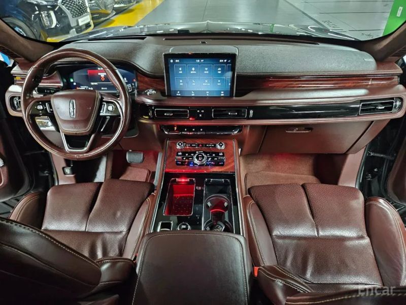 Lincoln Aviator