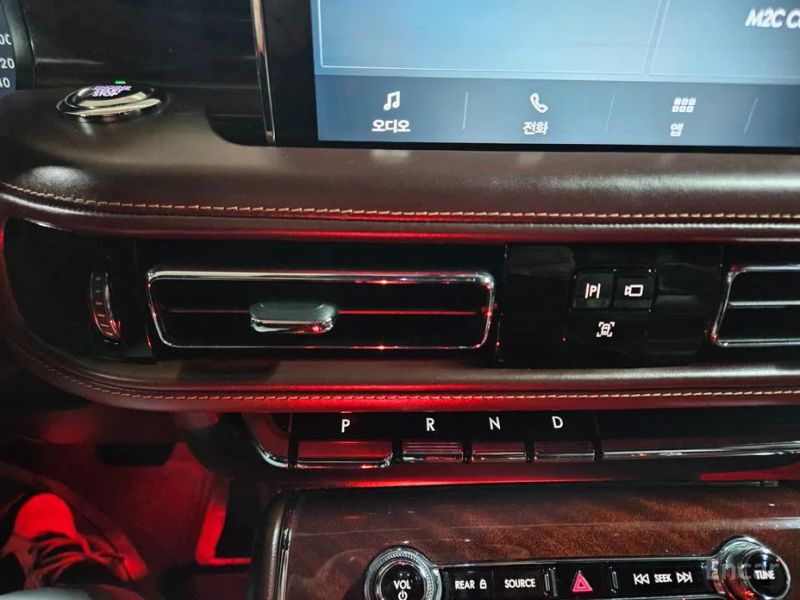 Lincoln Aviator