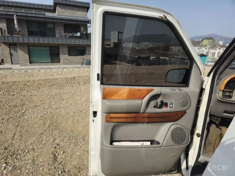 Chevrolet Astro Van