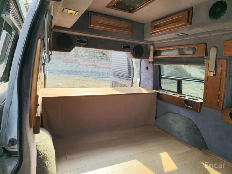 Chevrolet Astro Van