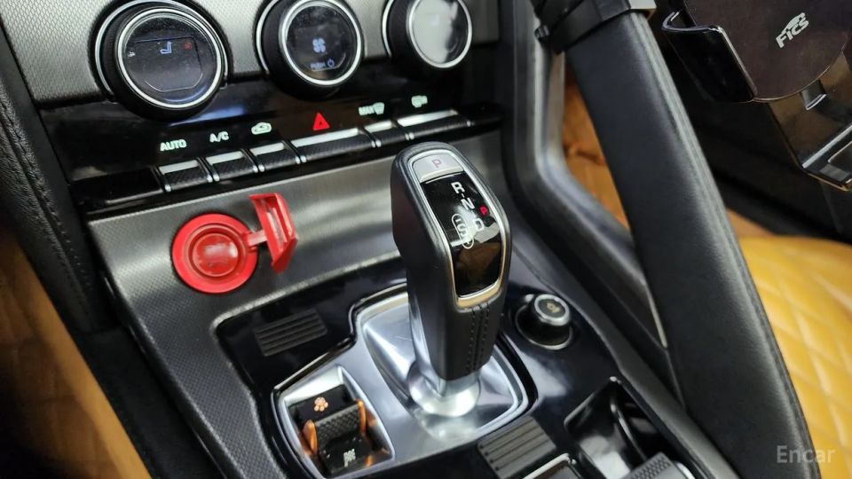 Jaguar F-TYPE