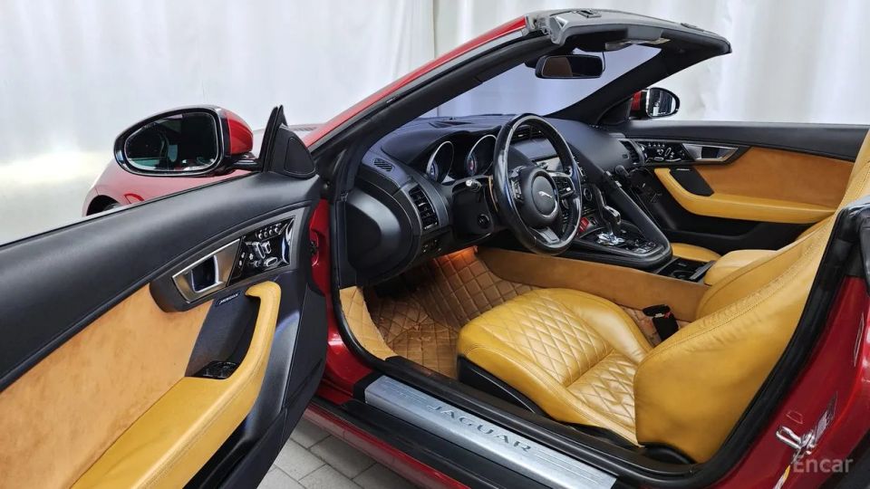 Jaguar F-TYPE