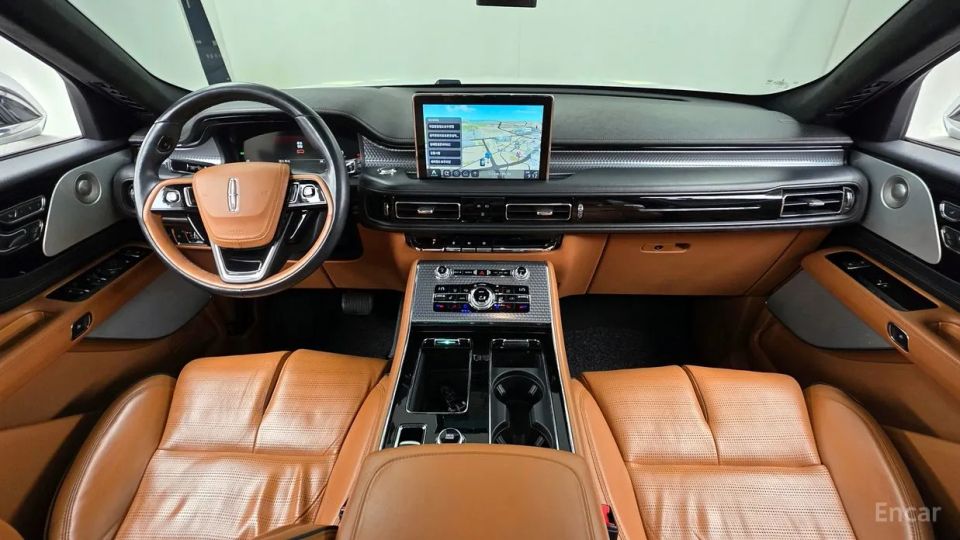 Lincoln Aviator