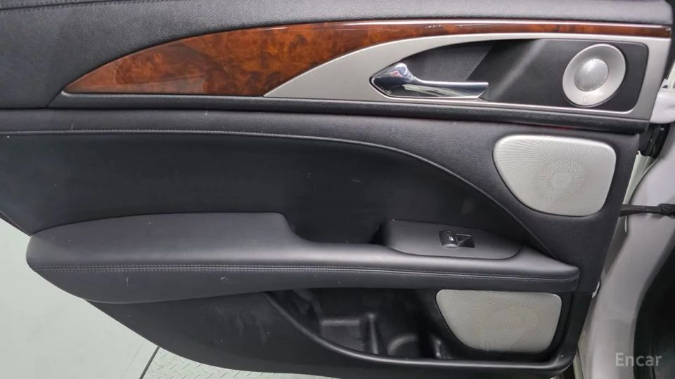 Lincoln MKZ