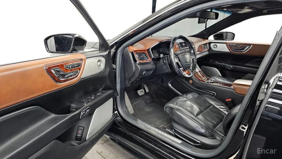 Lincoln Continental