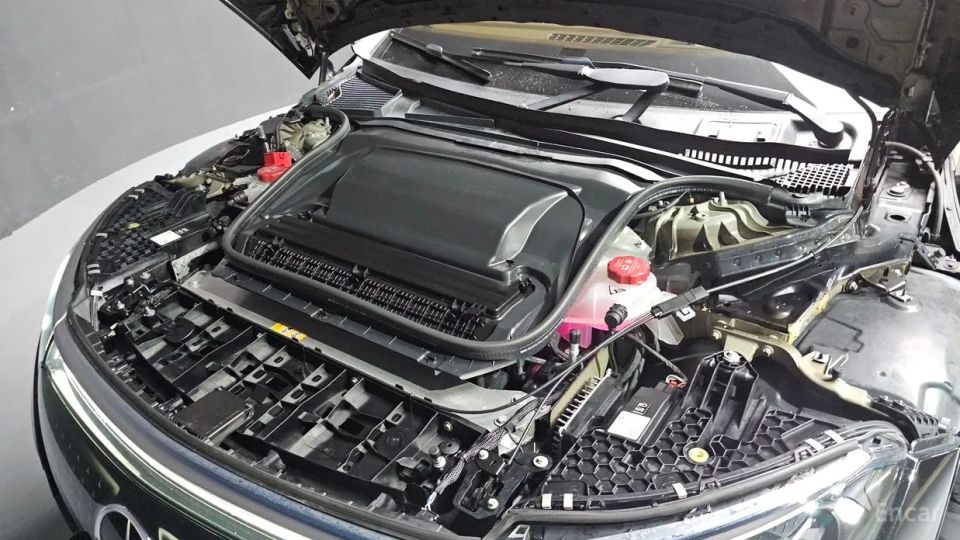 Mercedes-Benz EQS