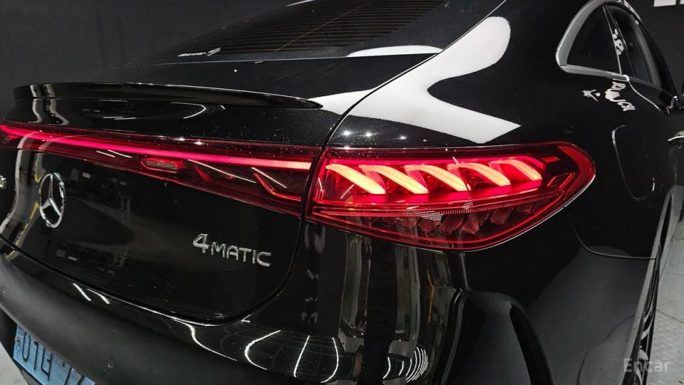 Mercedes-Benz EQS