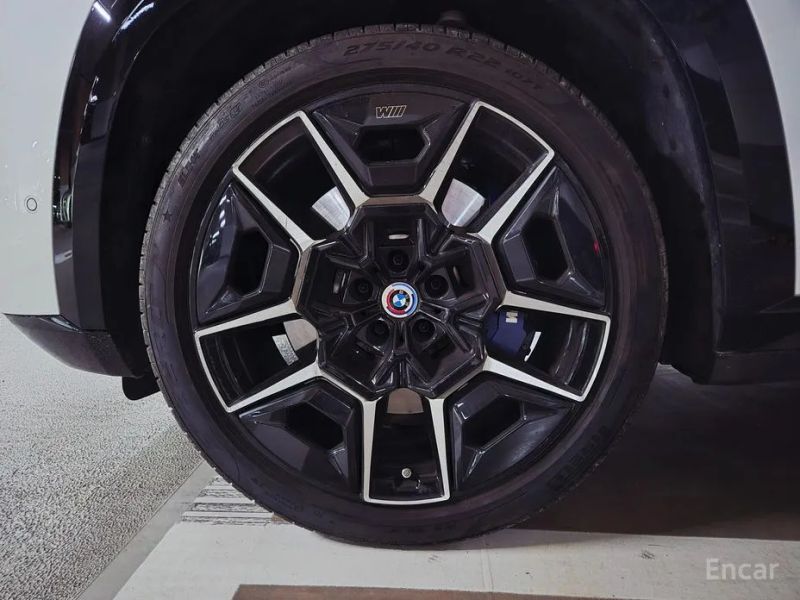 BMW XM