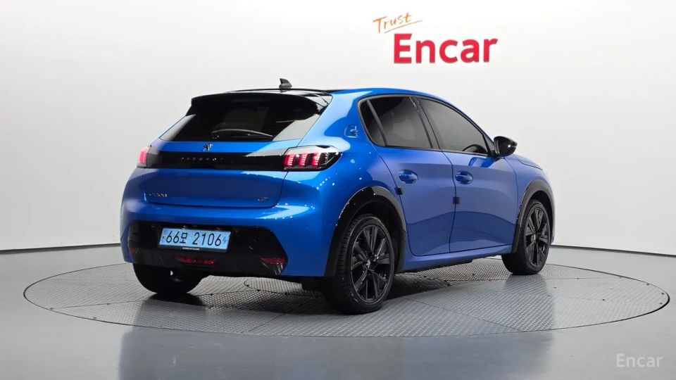 Peugeot 208