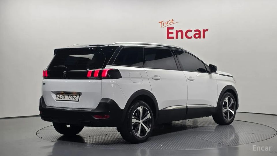 Peugeot 5008