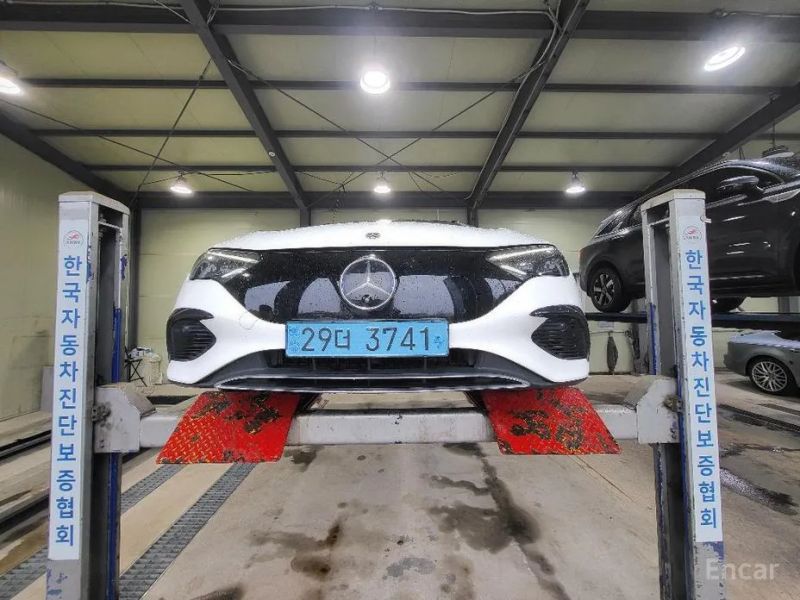 Mercedes-Benz EQE