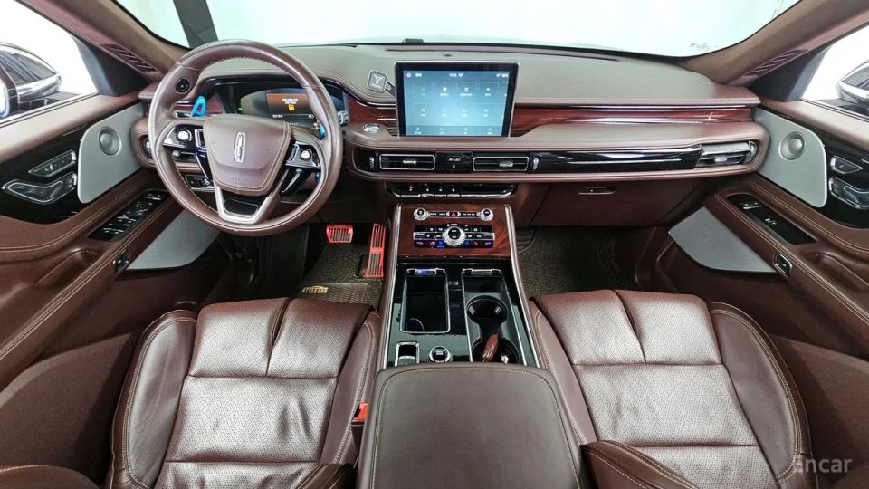 Lincoln Aviator