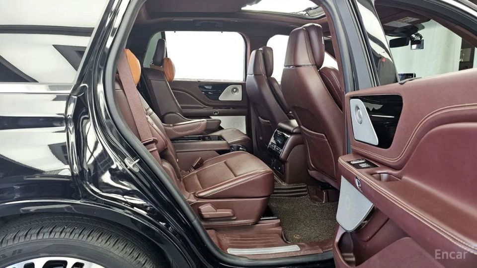 Lincoln Aviator