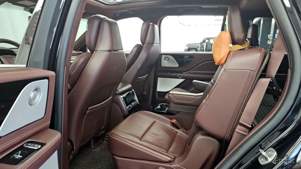Lincoln Aviator