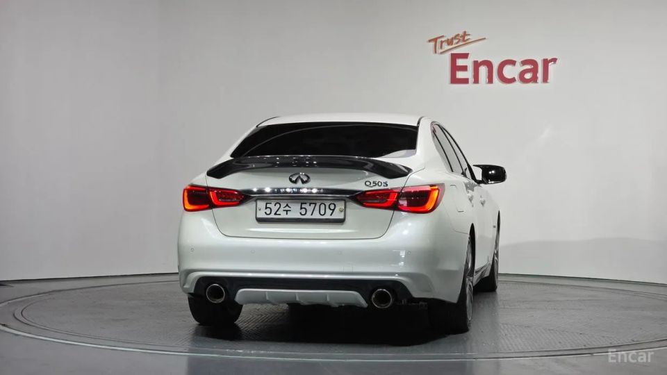 Infiniti Q50