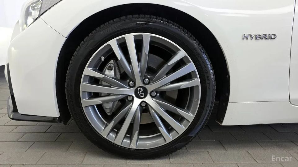 Infiniti Q50