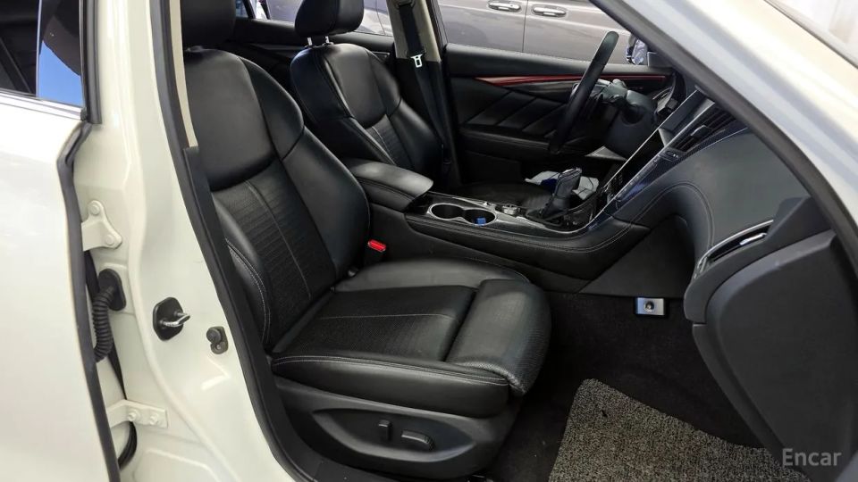 Infiniti Q50