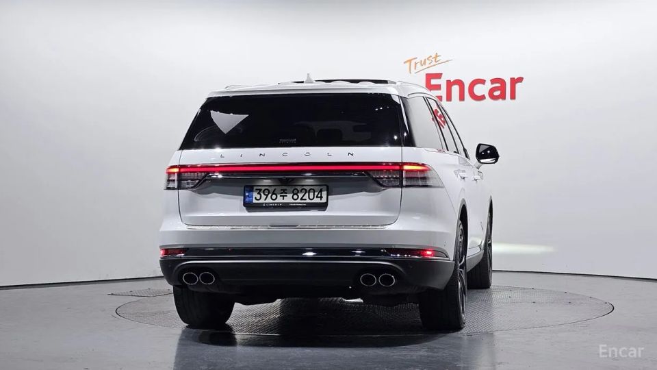 Lincoln Aviator