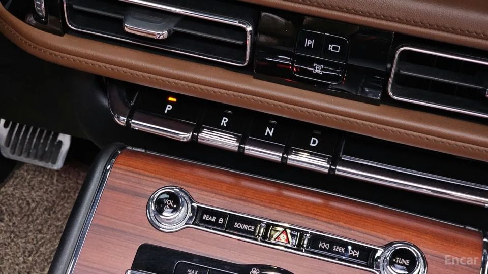 Lincoln Aviator