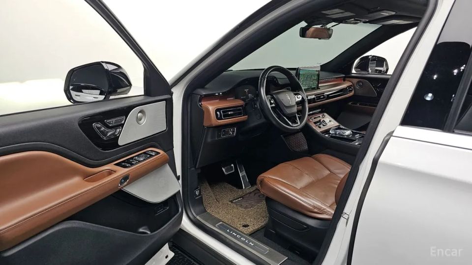 Lincoln Aviator