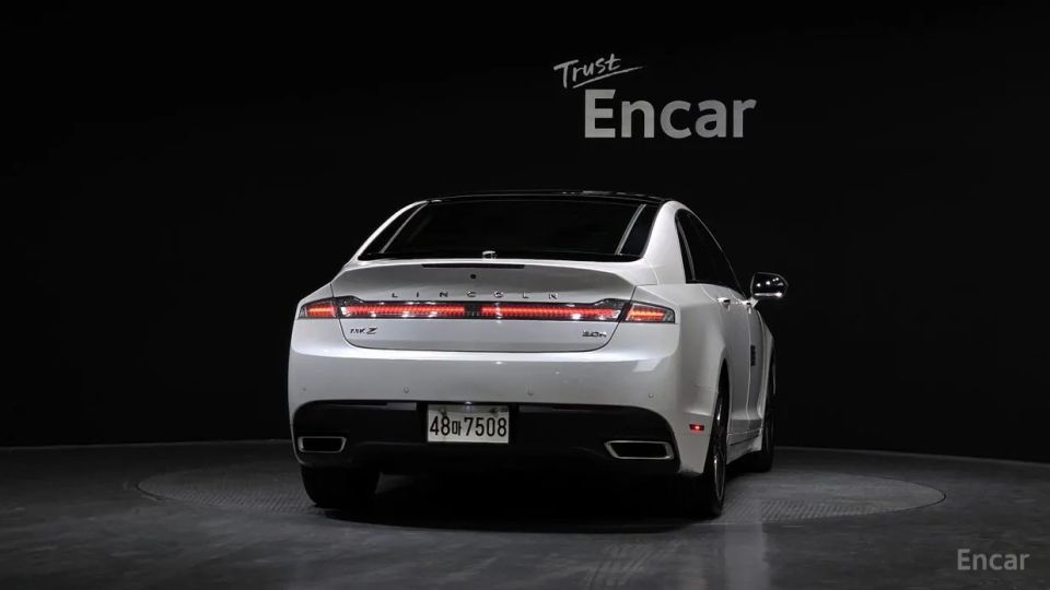 Lincoln MKZ