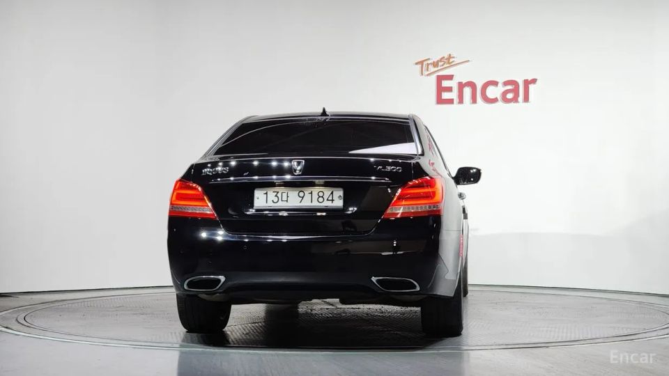 Hyundai Equus