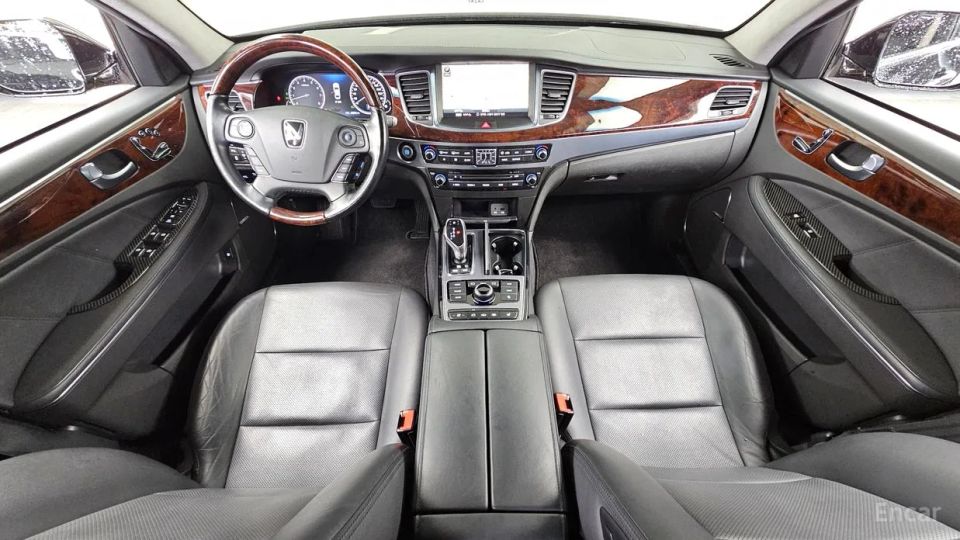 Hyundai Equus